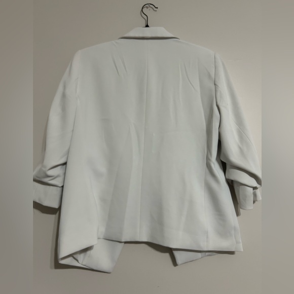 White Blazer - Picture 3 of 4